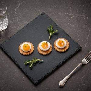 Blinis au saumon fumé et oeuf de lump