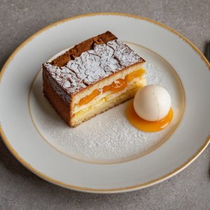 Gâteau basque aux abricots