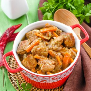 Old-style beef blanquette