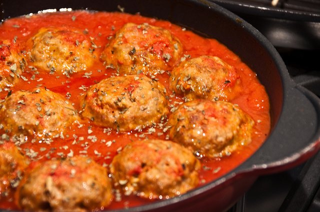 Boulettes de veau à la sauce tomate