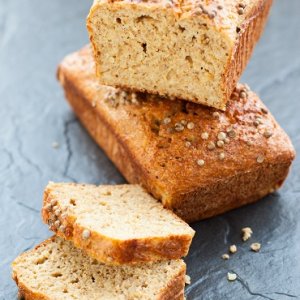 Cake au reblochon et noix